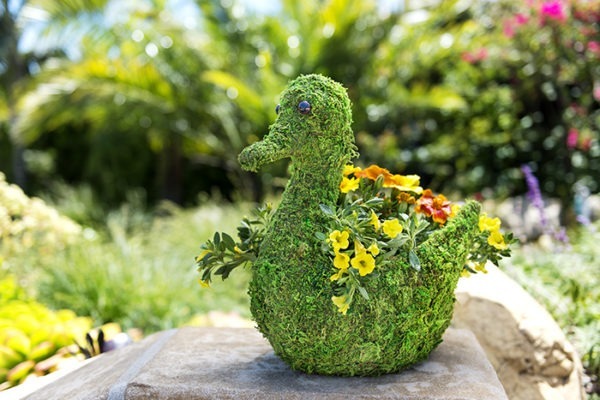 Deco Moss Swan