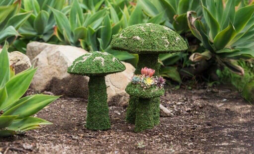 Deco Moss Mushroom #1