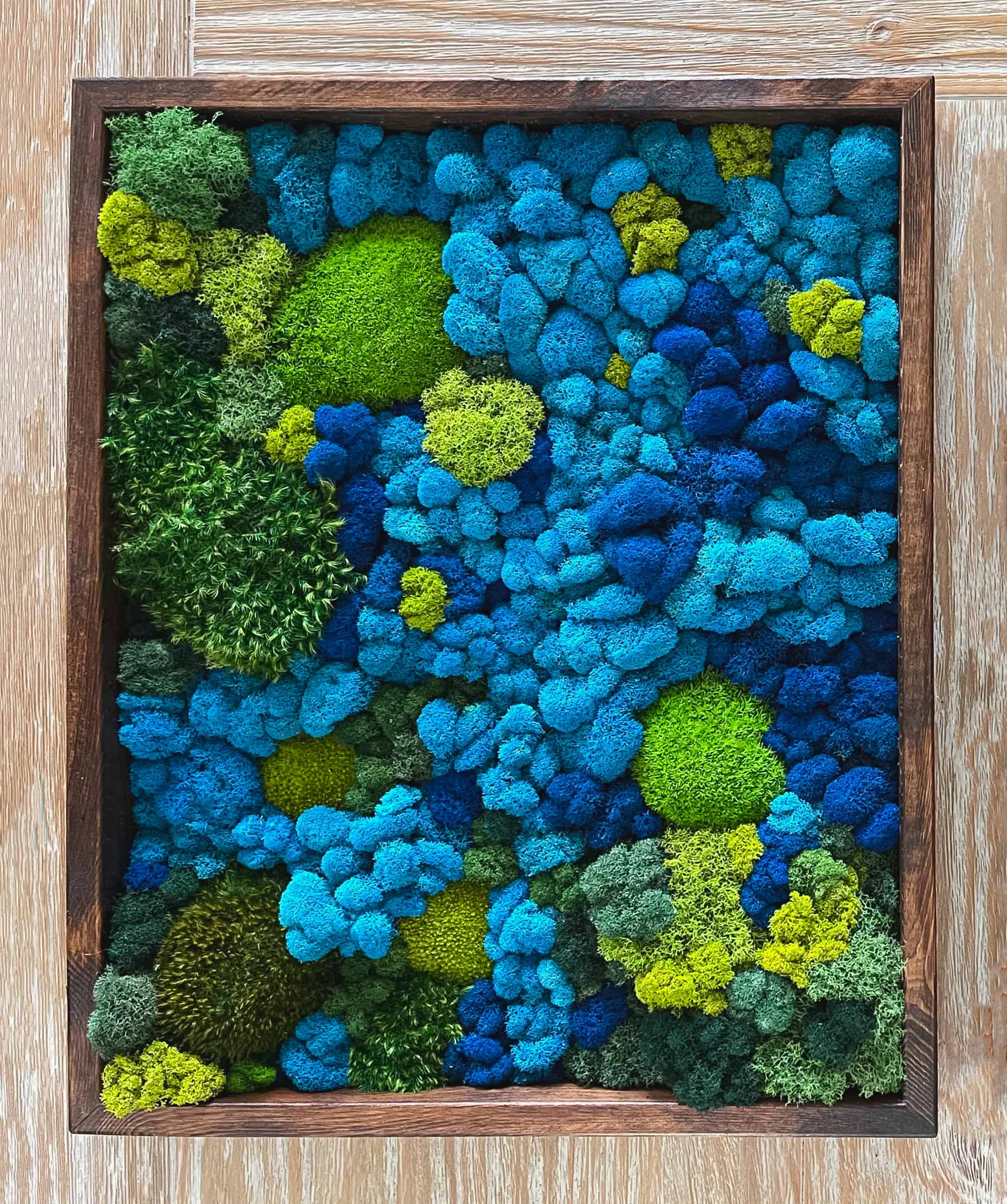 Image of a colorful Om Grown Piece, featuring Azul Reindeer Moss