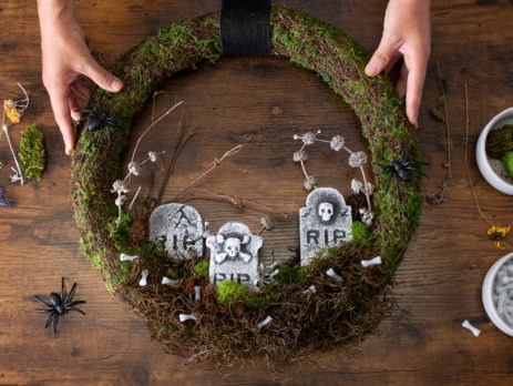 DIY Halloween Grapevine Wreath